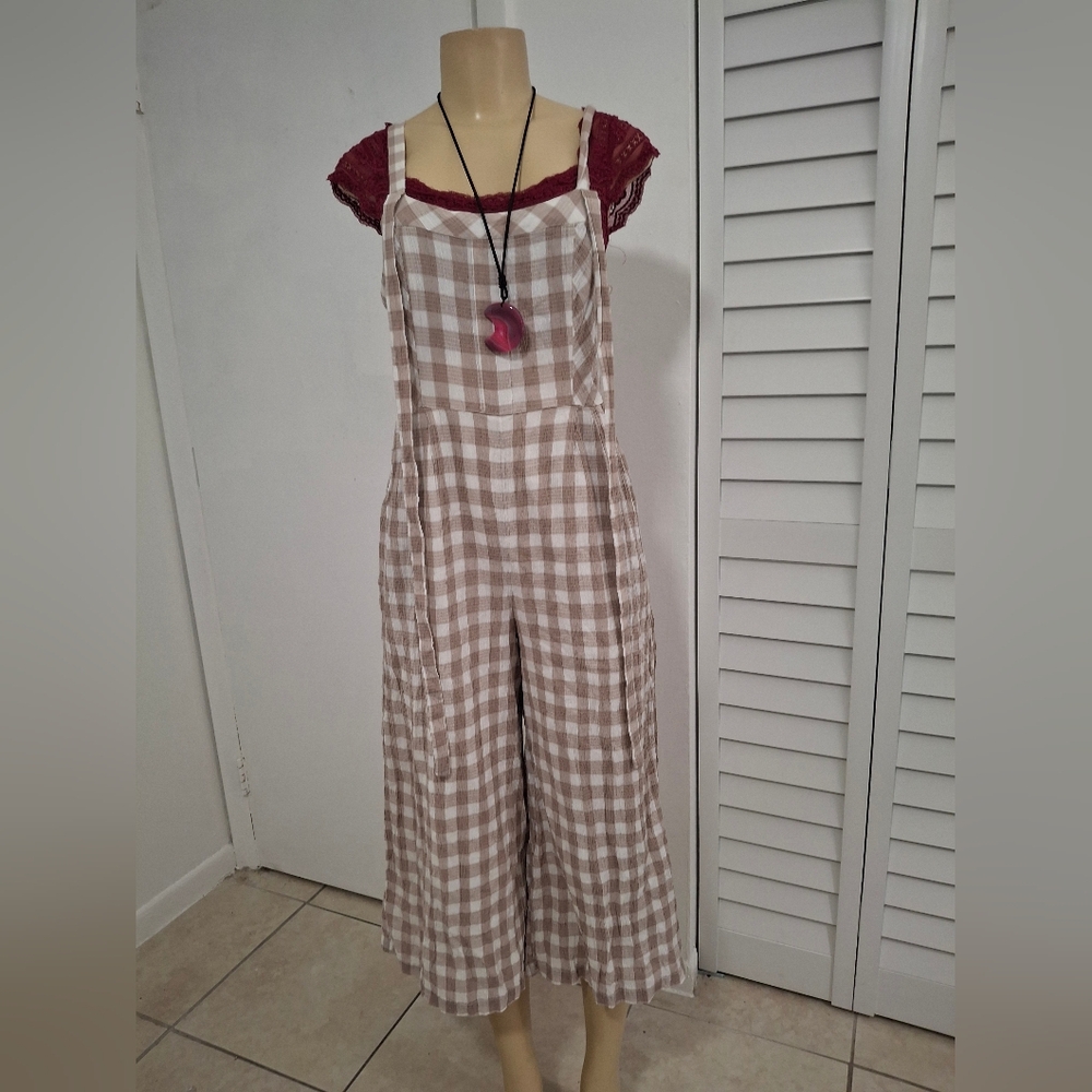 💋Free People Gingham Jumpsuit in Cream and White💋 - Picture 5 of 10